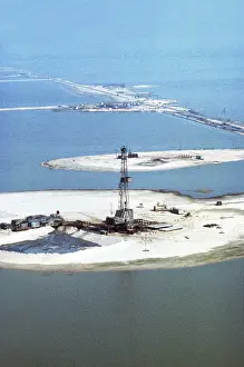 Surgut: Drilling rig in Surgut, 1984