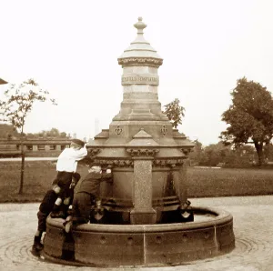 Greenhead: Drinking Fountain, Greenhead Park, Huddersfield, early 1900s