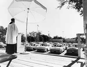 Drive In: Drive-In Church