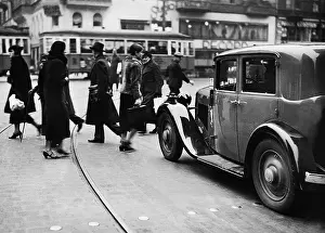 Actually: Driver breaches a traffic regulation, 1934