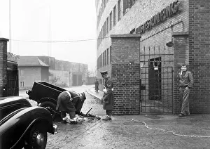 Freies: Driveway blocked by the British at House of Broadcasting in
