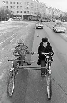 Capacity: Driving bicycle car in Novgorod