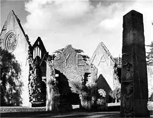 1150: DRYBURGH ABBEY RUINS