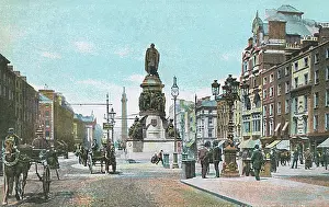 Lampost: Dublin, Sackville Street - Statue of O'Connell