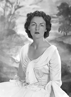 Mitford: The Duchess of Devonshire