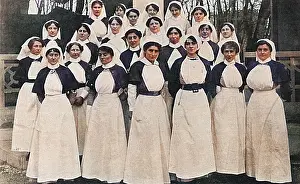 Duchess of Westminster & nursing staff, WW1