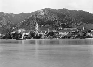 Duernstein: Duernstein on the Danube, 1910