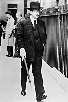 Duff: Duff Cooper in London, 1938