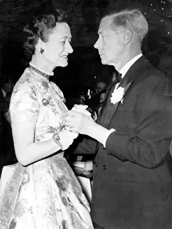 Acceptable: Duke & Duchess of Windsor in Paris