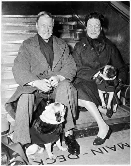 Pugs: Duke and Duchess of Windsor with their pugs