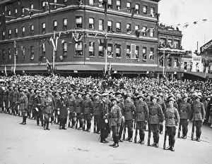 Servicemen: Duke and Duchess of York on Anzac Day