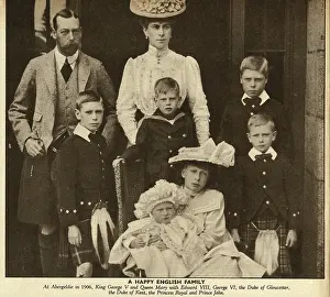 Abergeldie: Duke and Duchess of York with their six children
