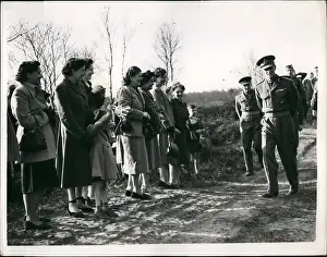 Regt: Duke of Edinburgh visits British troops in Germany