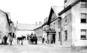 Dulverton: Dulverton, the Lion Hotel 1896