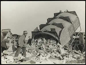 Dumping: DUMPING RUBBISH 1940S