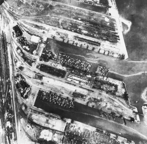 Barges: Dunkirk docks WWII