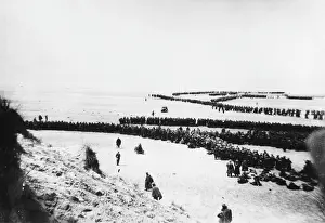 Queues: Dunkirk evacuation WW2
