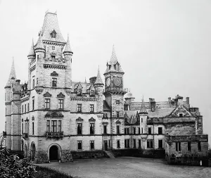 Dunrobin: Dunrobin Castle, Scotland