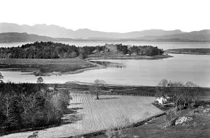 Strathclyde: Dunstaffnage Castle, 1903