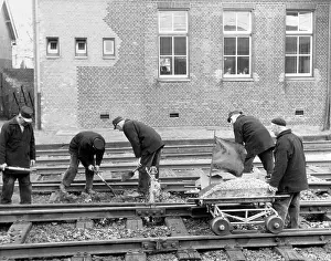 Bedding: DUTCH RAILWAY REPAIRS
