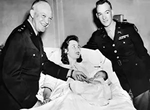 Newborns: Dwight David Eisenhower II in his mother's ?