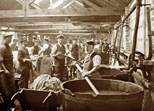 Dyeing: Dyeing, leather production