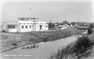 Modernist: Dymchurch Club