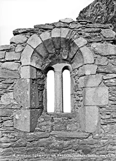 Glendalough: E Window, Teampull Na Skellig, Glendalough