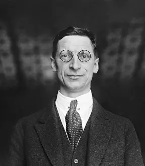 Taoiseach: Eamon (Edward) De Valera (1882-1975), was ?