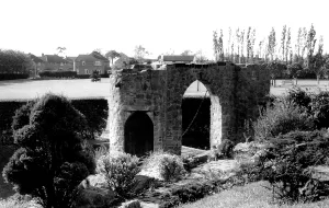 The Francis Frith Collection: Earl Shilton, Castle Mound and Park c1965