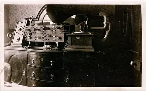 Gramophone: Early Gramophone-Radio Transmitter
