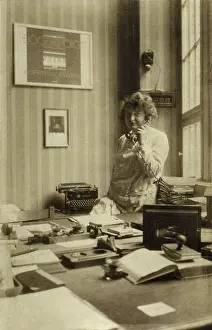 Voigt: Early Office