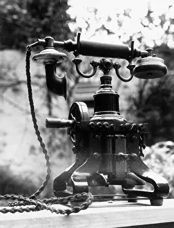 Handset: EARLY TELEPHONE