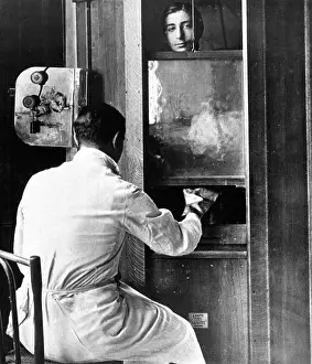 Xray: Early X-Ray Machine