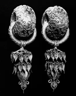 Kingdoms: Earrings from Three Kingdoms Period of Korea