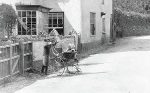 Budleigh: East Budleigh, Perambulator 1914
