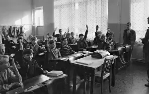 Demokratische: East German School