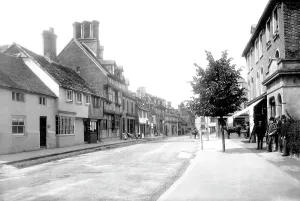 Grinstead: East Grinstead, High Street 1890