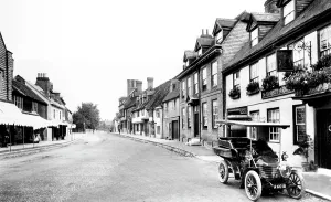 Grinstead: East Grinstead, High Street 1904