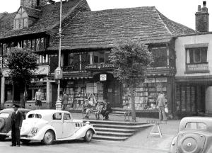 Grinstead: East Grinstead, High Street c1955
