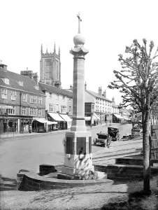 Grinstead: East Grinstead, War Memorial 1923