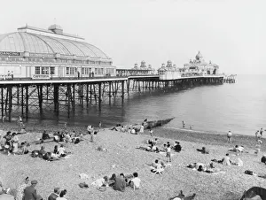 Eastbourne: EASTBOURNE PIER 1950S