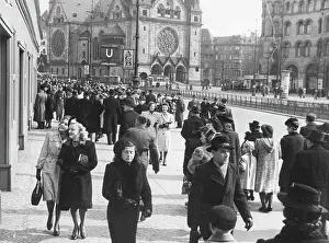 Tooth: Easter in Berlin, 1942