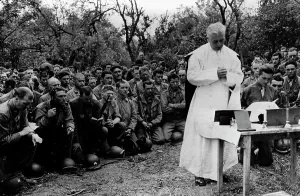 Chaplain: Easter service on the front in Africa, 1943