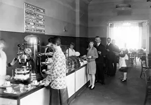 Principle: Eating House in Berlin, 1929