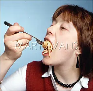 Wolfs: EATING SPAGHETTI!