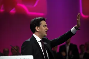 Winken: Ed Miliband MP