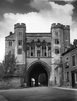 Gatehouses: EDGAR TOWER