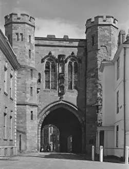 Gatehouses: EDGAR TOWER