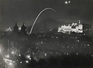 Maroons: EDINBURGH FIREWORKS